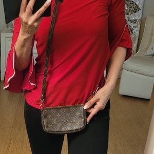 LOUIS VUITTON* MINI POCHETTE with LV Crossbody Strap💖